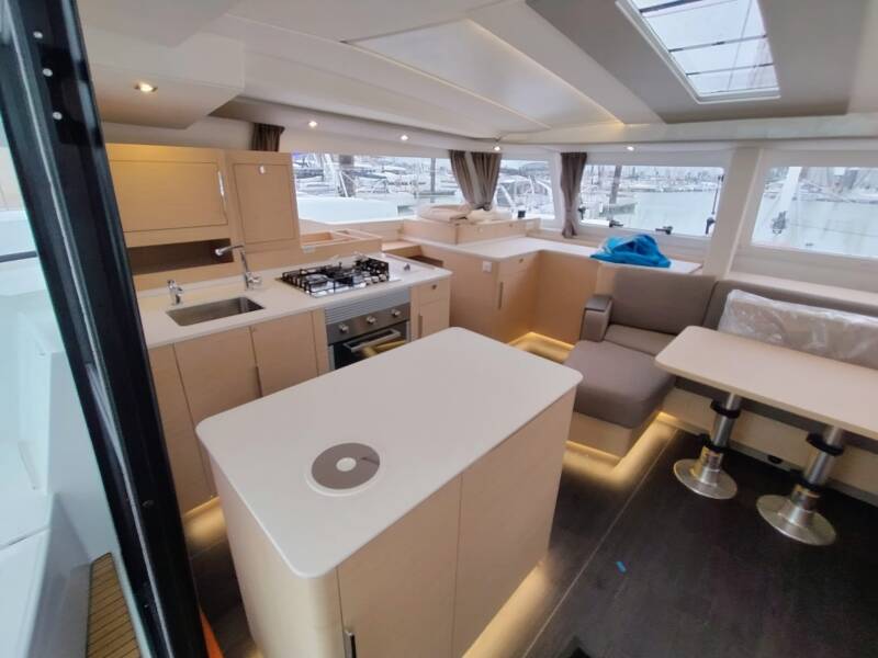 Fountaine Pajot FP 44 Quatuor Lizzie