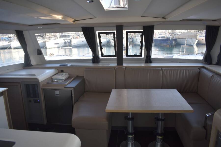 Fountaine Pajot Isla 40 SEA BREEZE 
