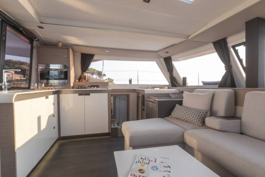 Fountaine Pajot Isla 40 Sailor Venus