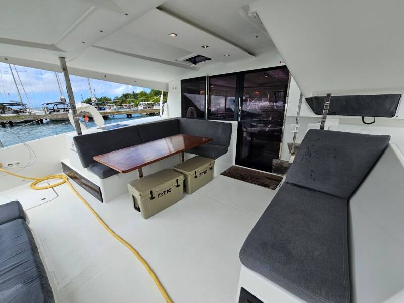 Fountaine Pajot Isla 40 Island Curtisea