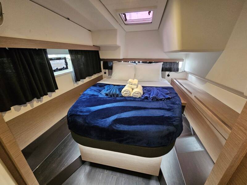 Fountaine Pajot Isla 40 Island Curtisea