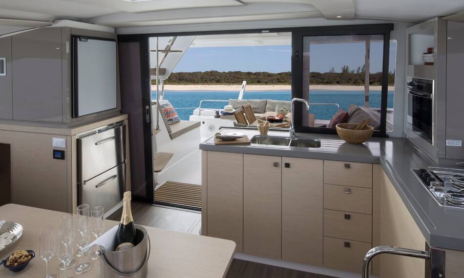 Fountaine Pajot Lucia 40 MUSCADE 