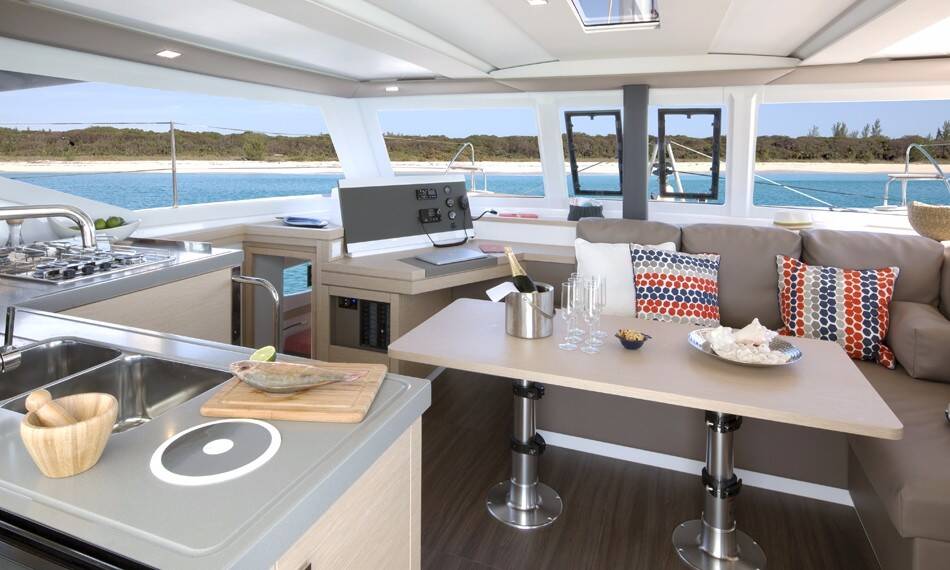 Fountaine Pajot Lucia 40 MUSCADE 