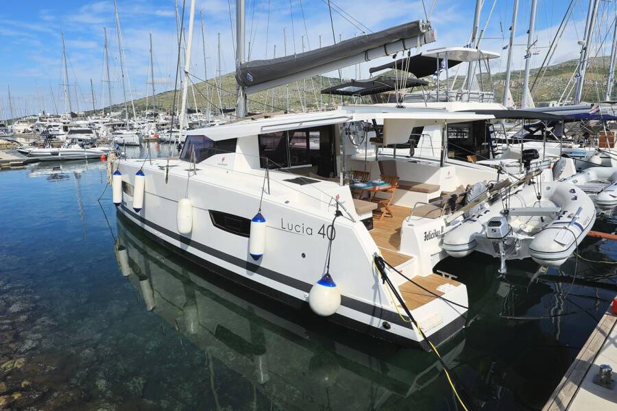 Fountaine Pajot Lucia 40 Felicitas II