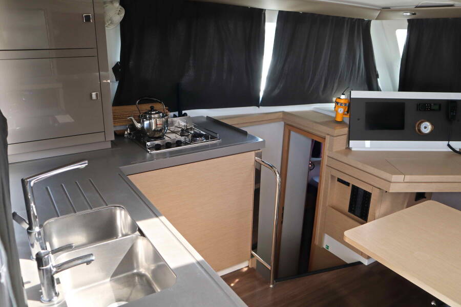 Fountaine Pajot Lucia 40 Alisa