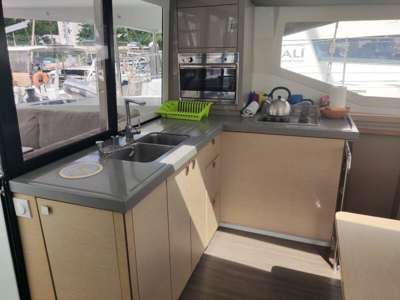 Fountaine Pajot Lucia 40 GINGER