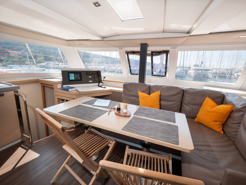 Fountaine Pajot Lucia 40 Stella Luna