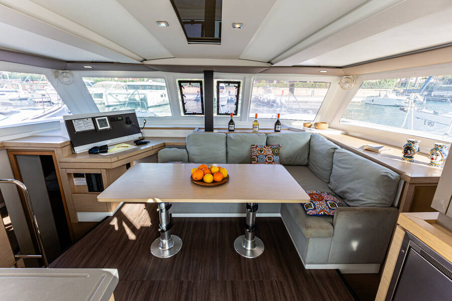 Fountaine Pajot Lucia 40 Relax Planet