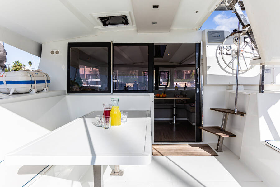 Fountaine Pajot Lucia 40 Relax Planet