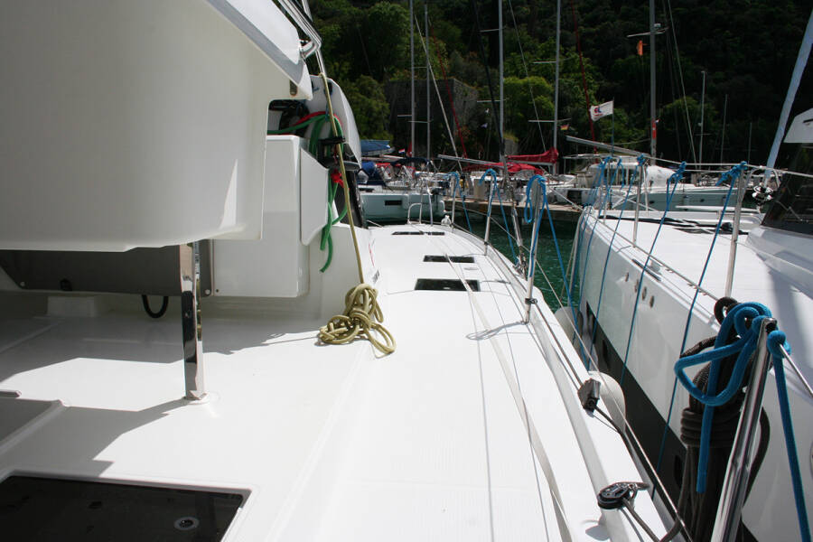 Fountaine Pajot Lucia 40 Admira