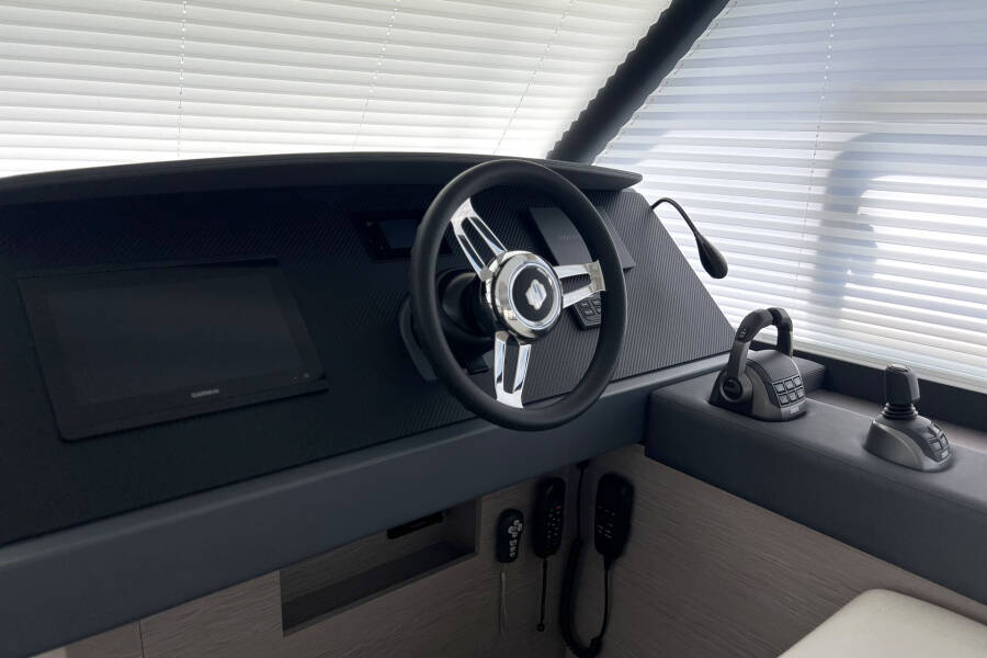 Fountaine Pajot MY6 Mamma Mia