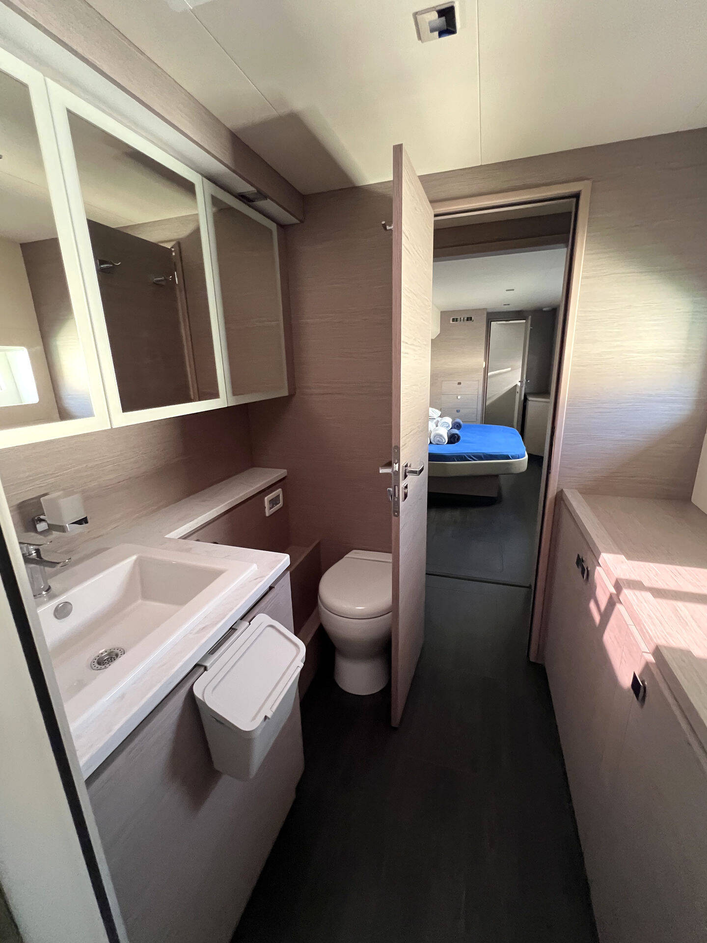 Fountaine Pajot MY6 Mamma Mia