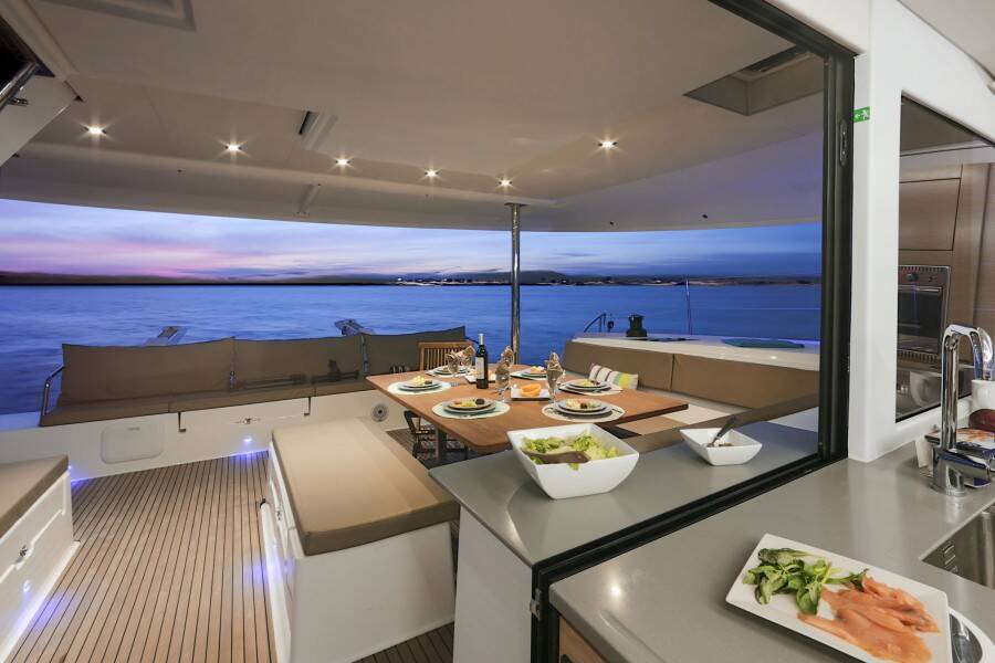 Fountaine Pajot Saba 50 Quintet Nowhere
