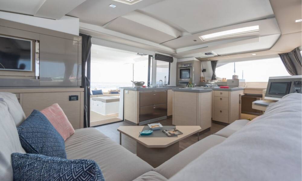 Fountaine Pajot Saona 47 Maestro Impossible Dream