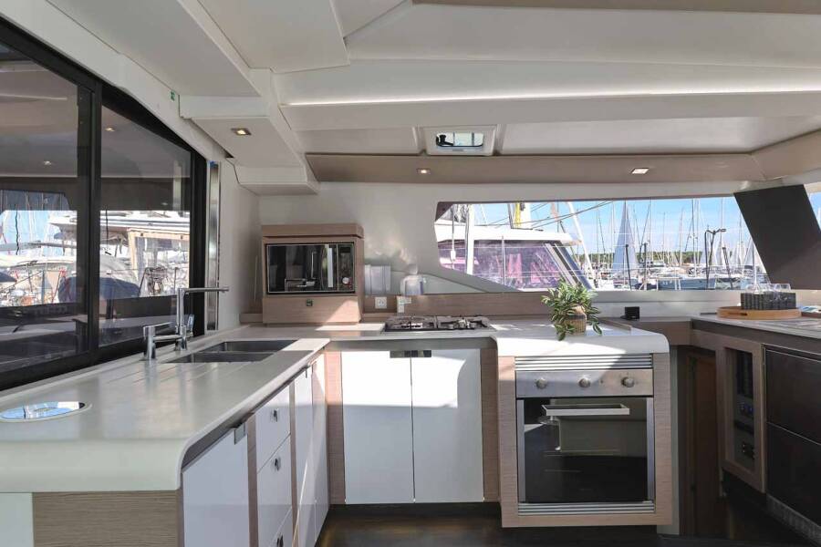 Fountaine Pajot Tanna 47 Maya I