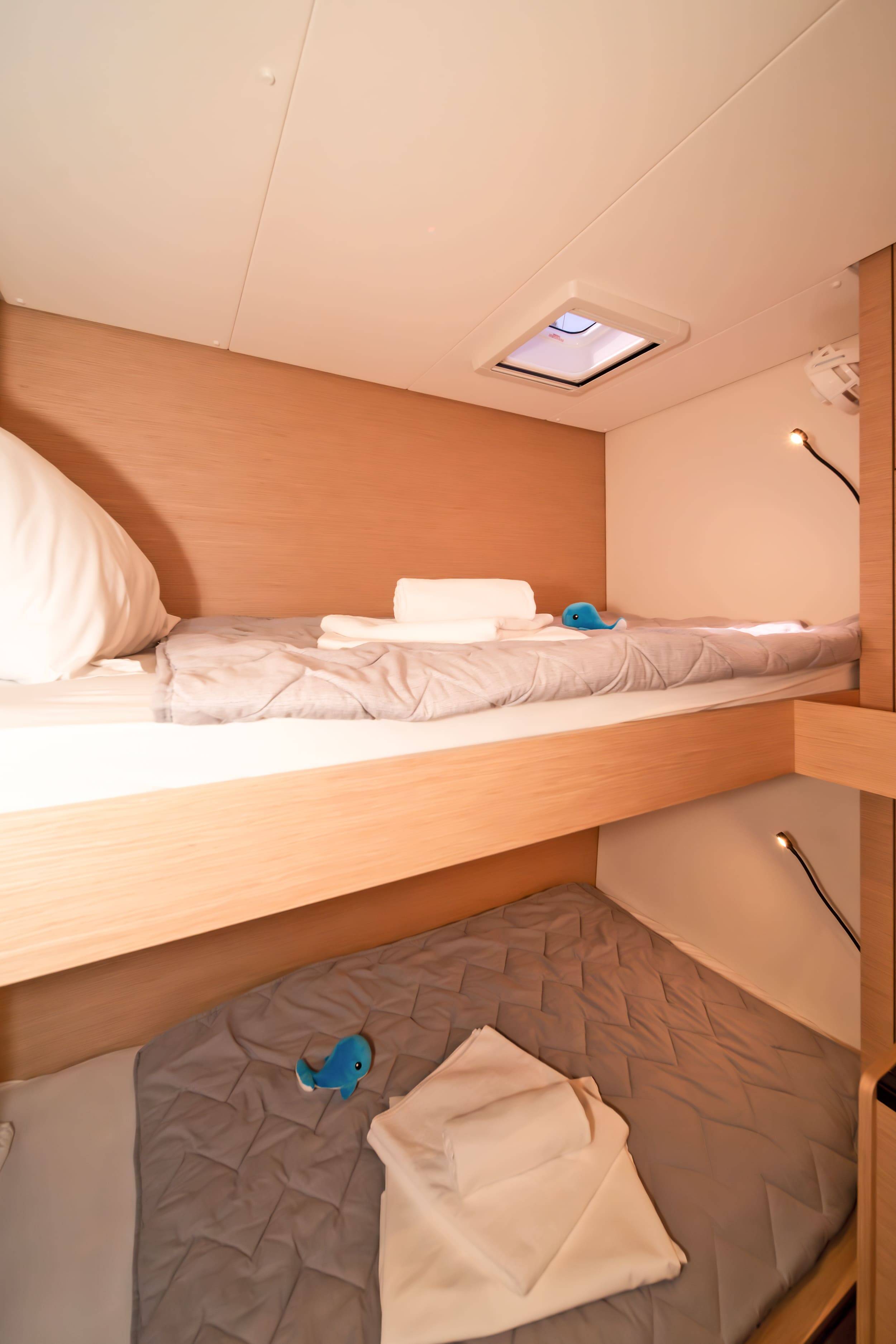 Fountaine Pajot Tanna 47 First Life