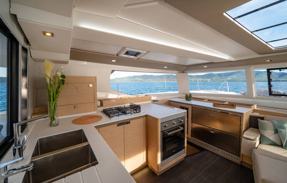 Fountaine Pajot Tanna 47 Elsa