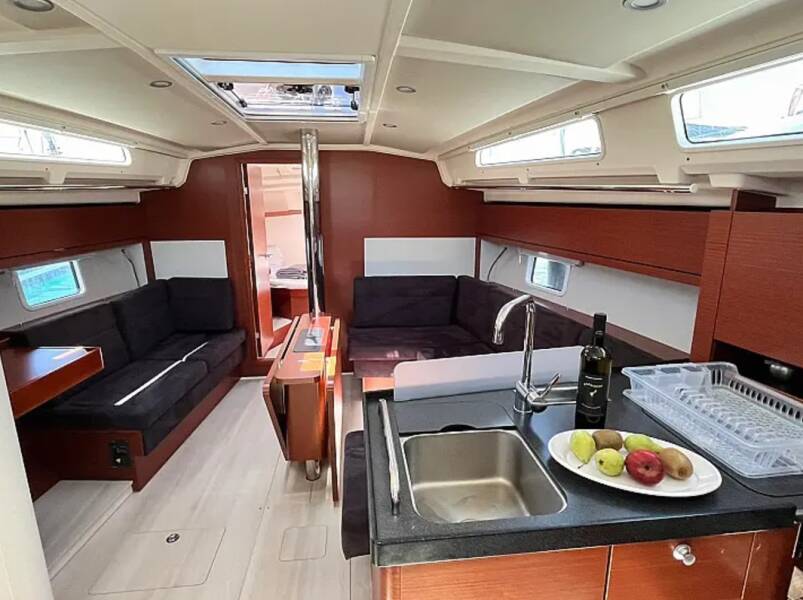 Hanse 418 Dafne