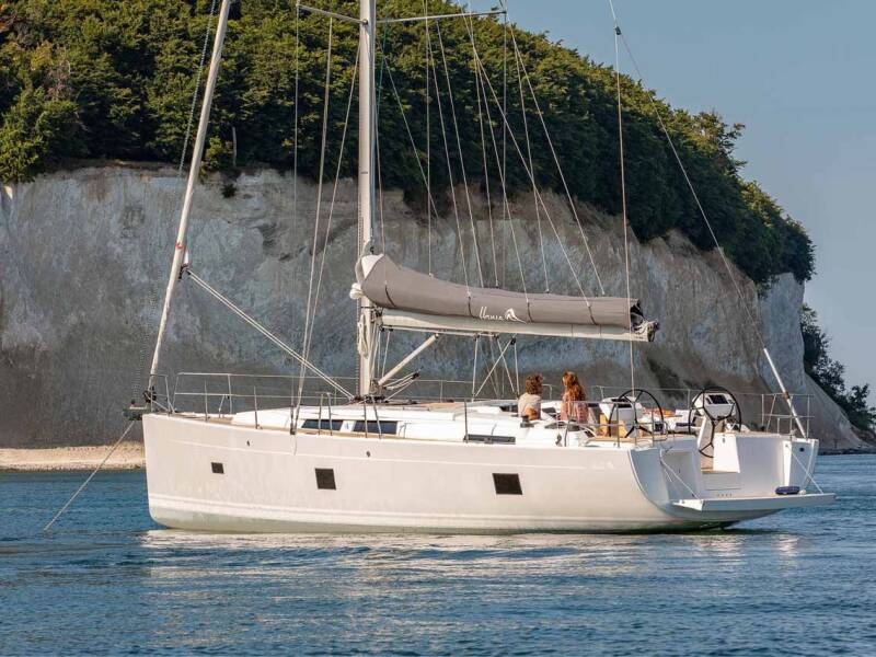 Hanse 458 Apple