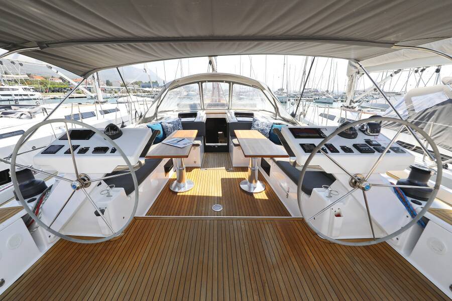 Hanse 588 Superstar