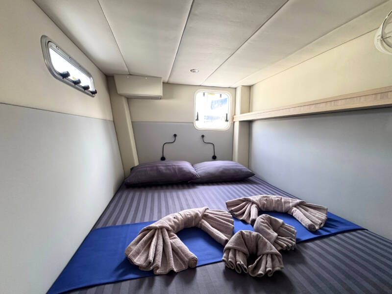 Island Spirit 410 Gauthai