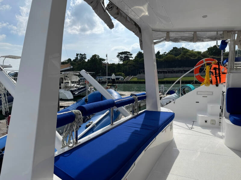 Island Spirit 410 Isle Phantom