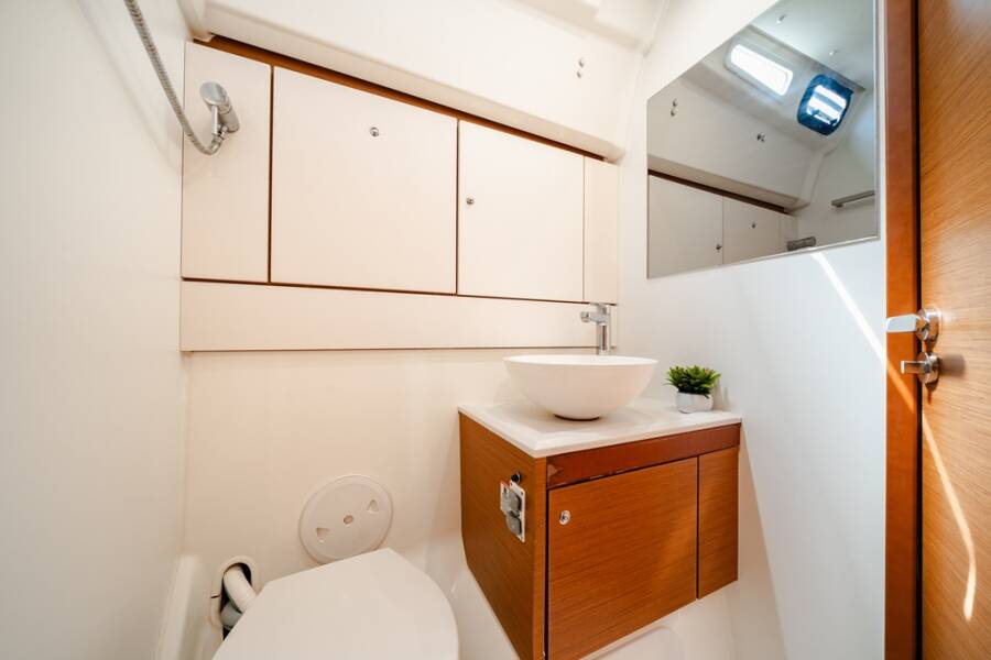 Jeanneau 54 Celena IV