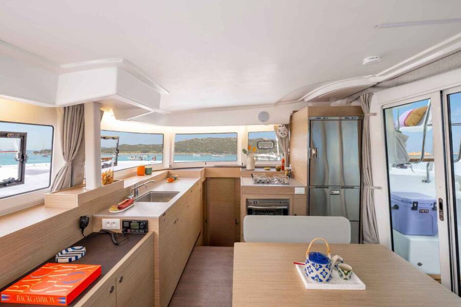 Lagoon 38 Furia