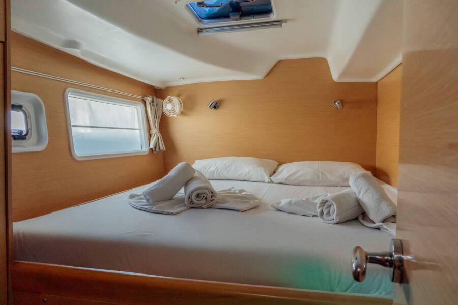 Lagoon 380 S2 Nefertiti