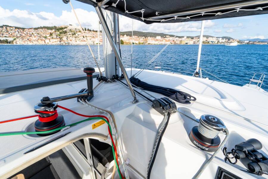 Lagoon 40 Sound of Silence