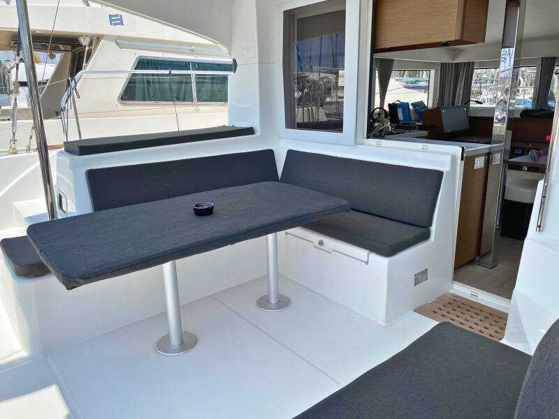 Lagoon 40 Drifter