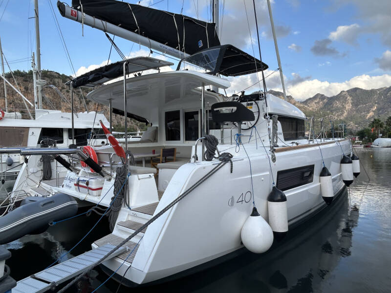 Lagoon 40 Sail Agena