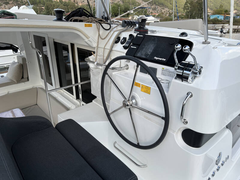 Lagoon 40 Sail Agena