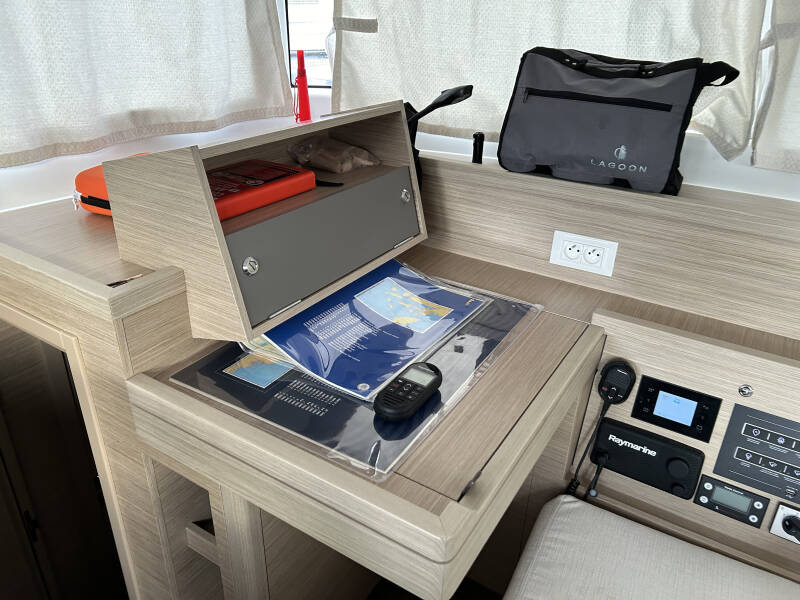 Lagoon 40 Sail Agena