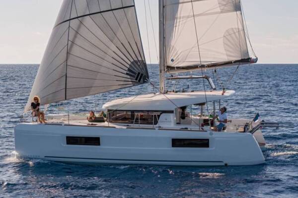 Lagoon 40 Blue Horizon