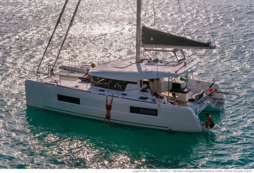 Lagoon 40 Deva