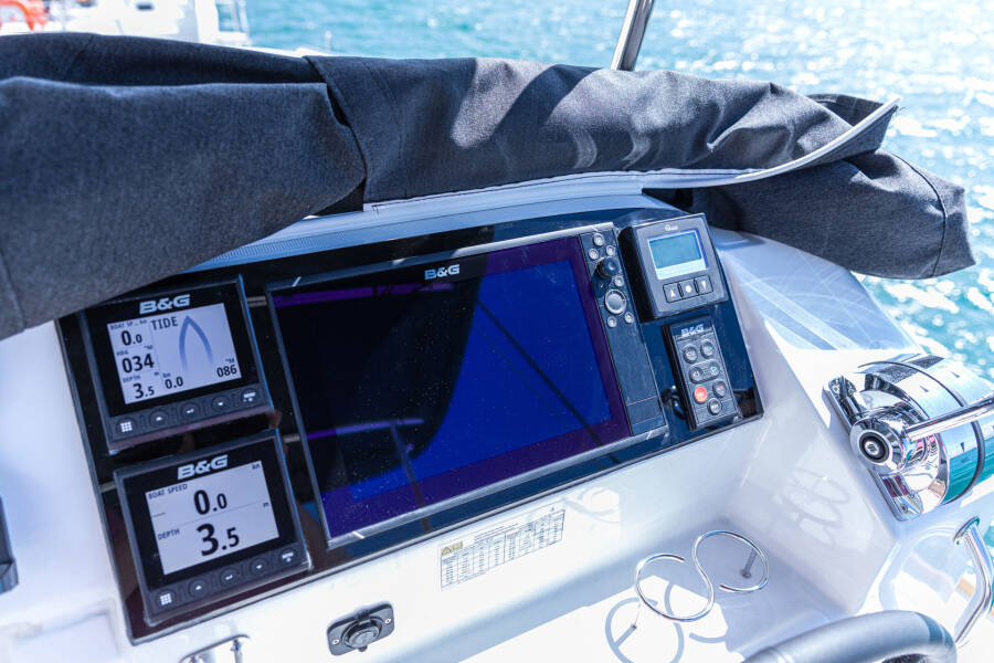 Lagoon 40 Sailor Moon