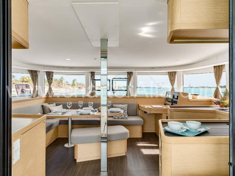 Lagoon 42 Millenium CELINES II