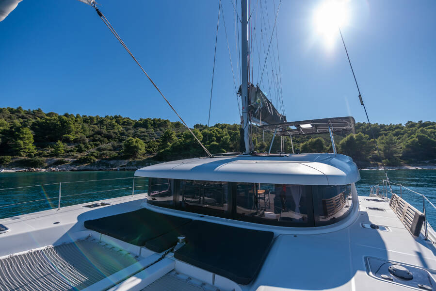 Lagoon 42 OW Find Us