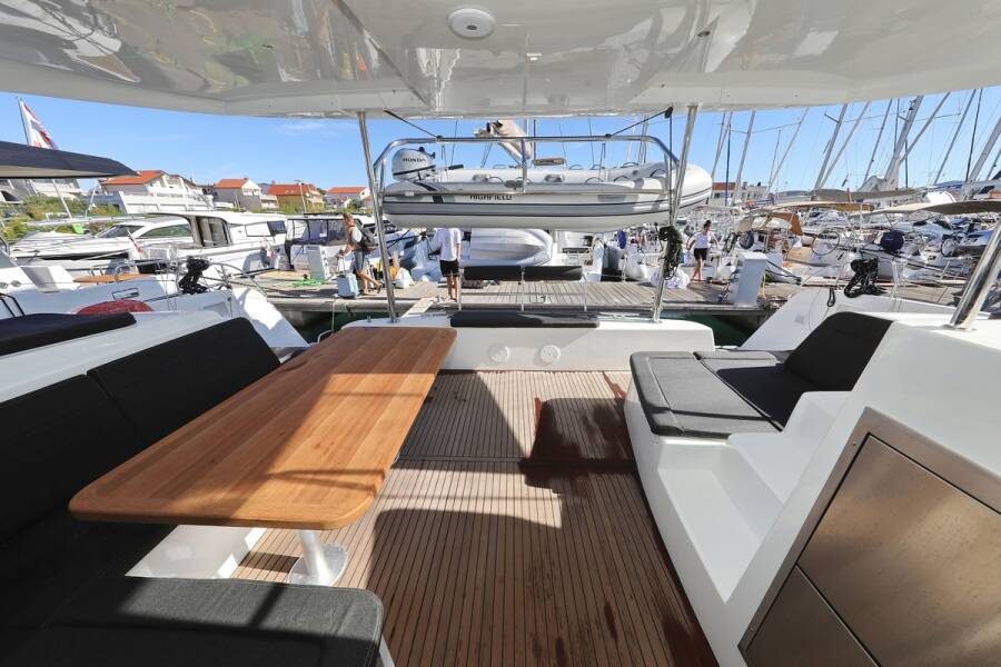 Lagoon 42 Sail la Vie