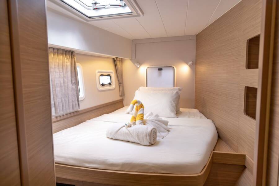 Lagoon 42 Golden Bride