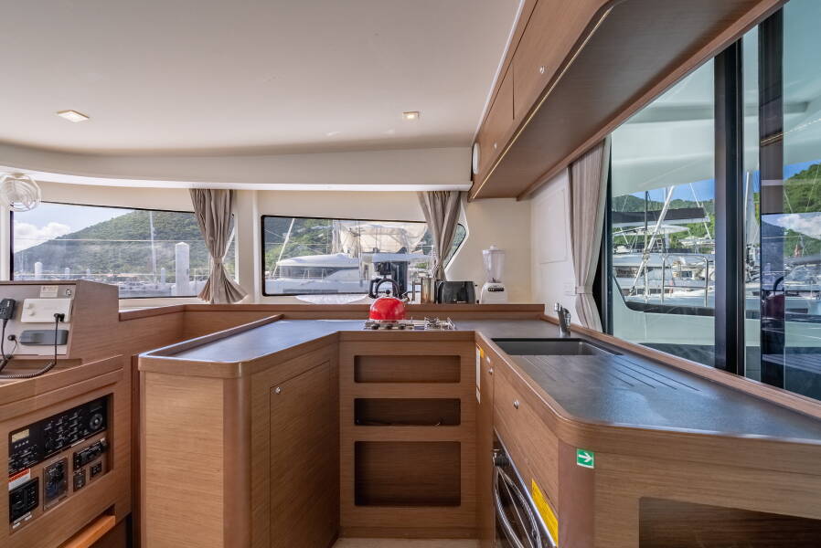 Lagoon 42 Arctic Fantasy II