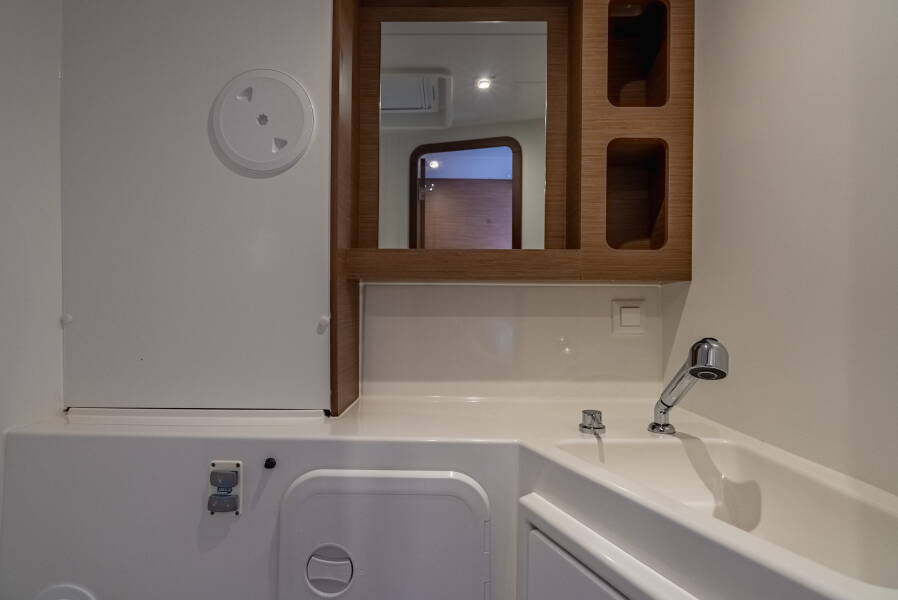 Lagoon 42 Arctic Fantasy II