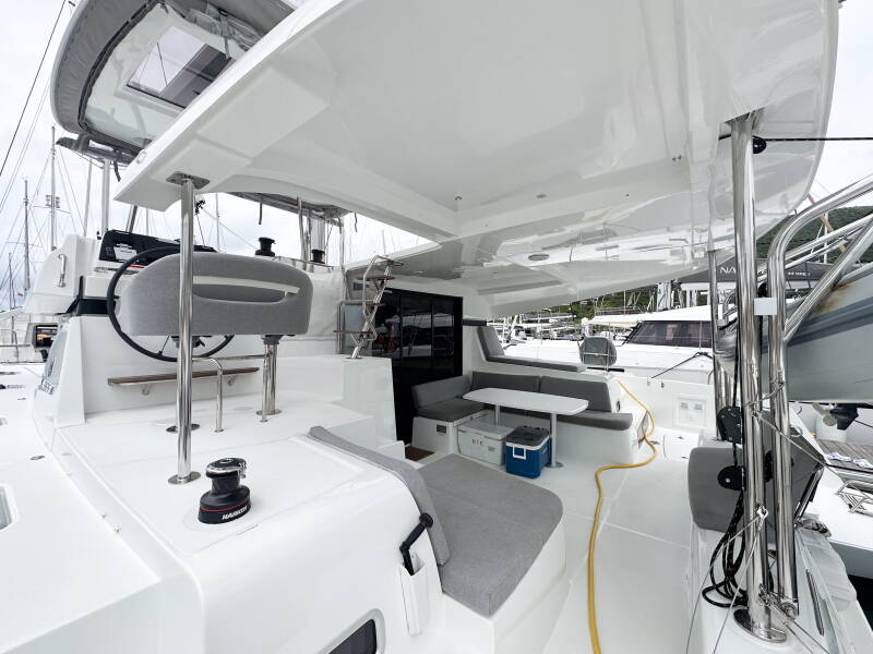 Lagoon 42 Island Riff