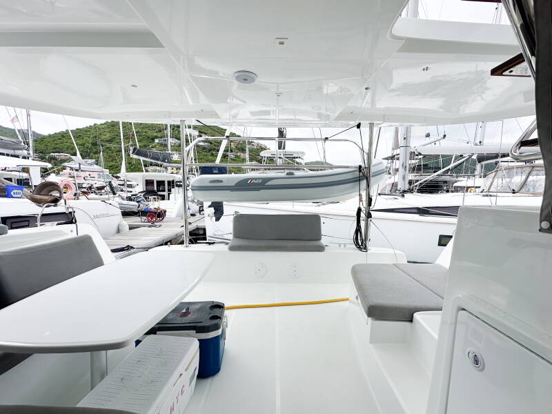 Lagoon 42 Island Riff