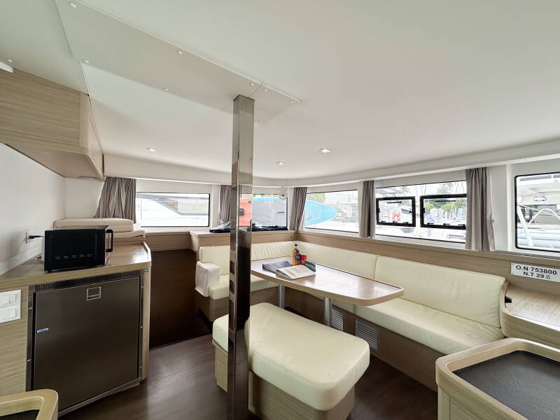 Lagoon 42 Island Riff