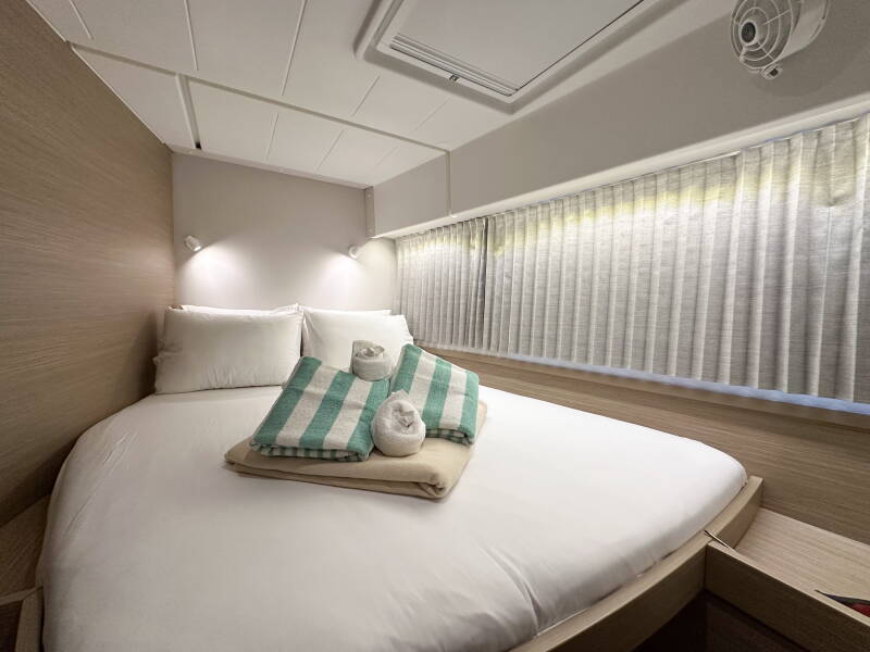 Lagoon 42 Island Riff