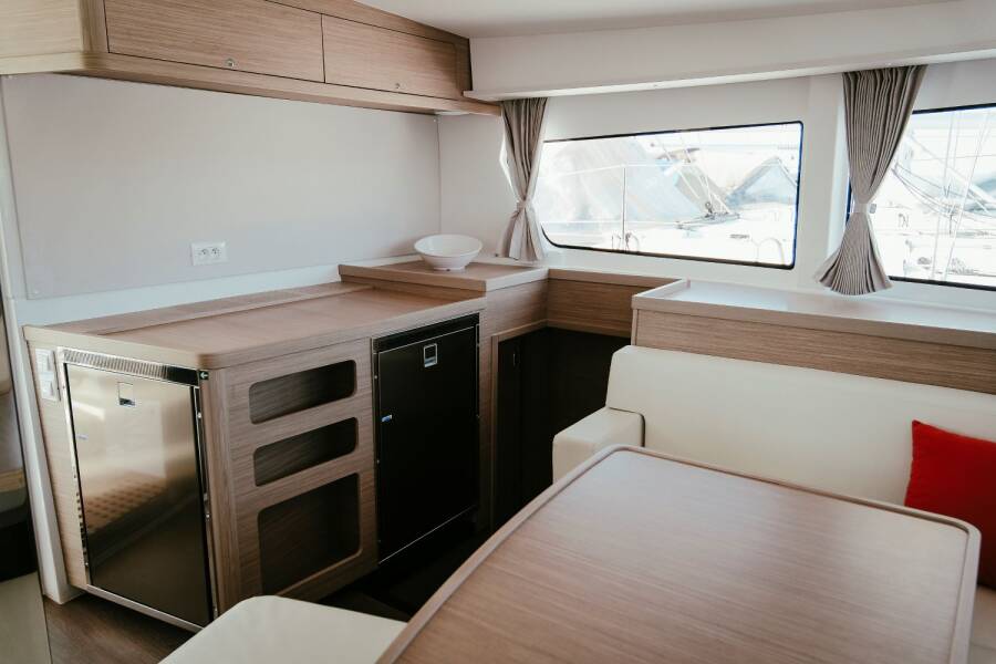 Lagoon 42 Acantha