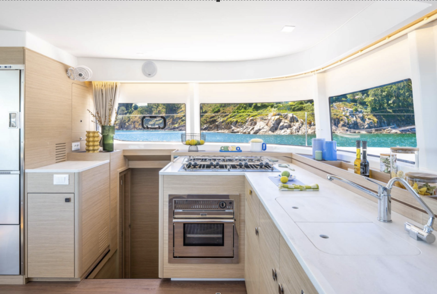 Lagoon 43 Dona