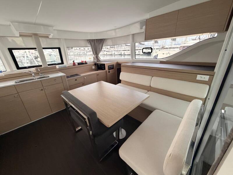 Lagoon 43 Dona